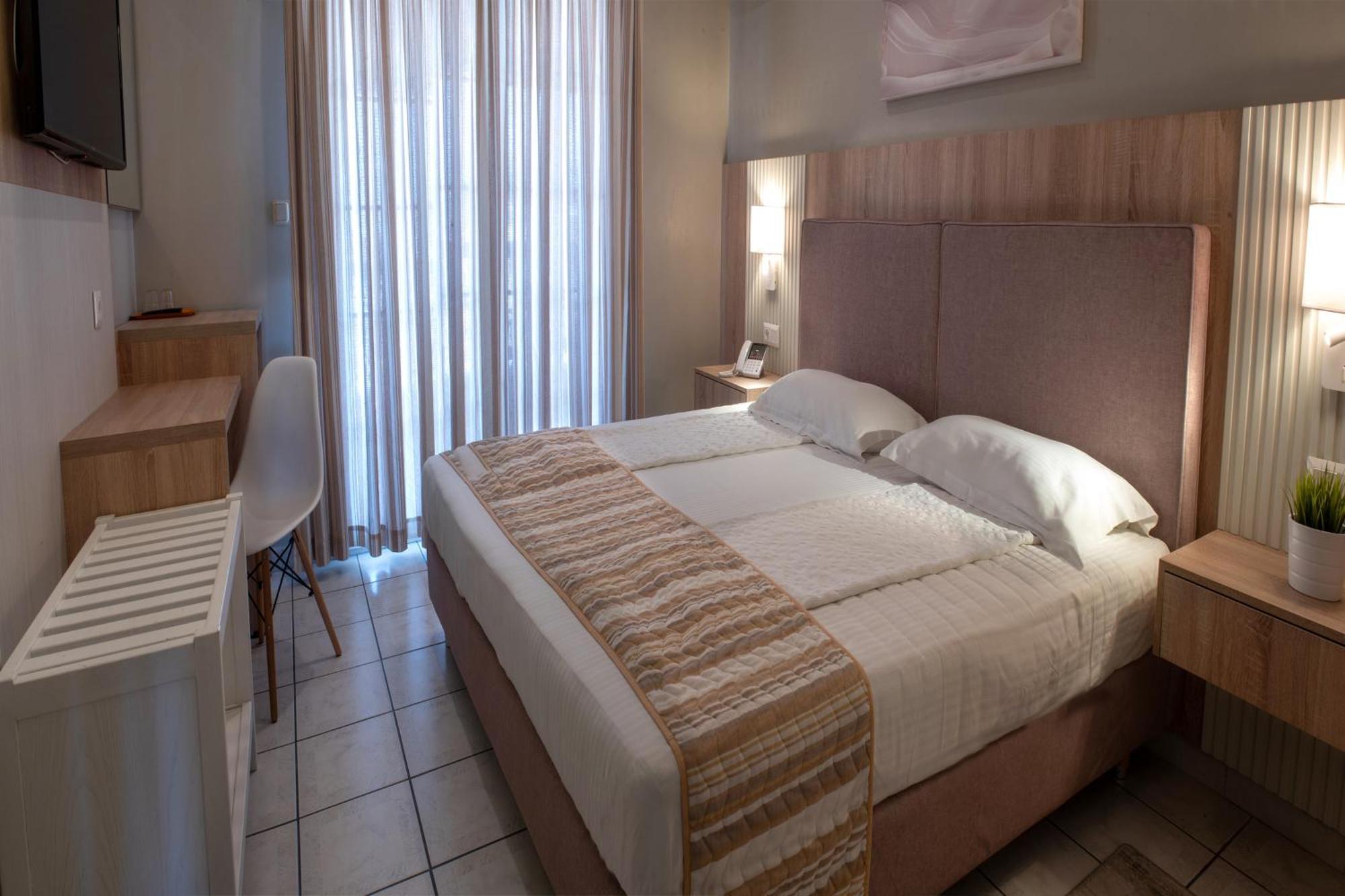 Hotel Strass Paralía Екстериор снимка